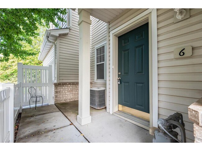 Foto del edificio - 5020 Holly Ln N