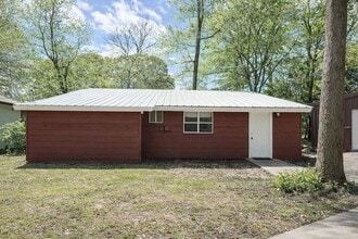 Building Photo - 16477 Piper Ln