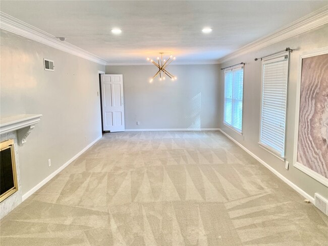 Building Photo - 2235 N Ballas Rd