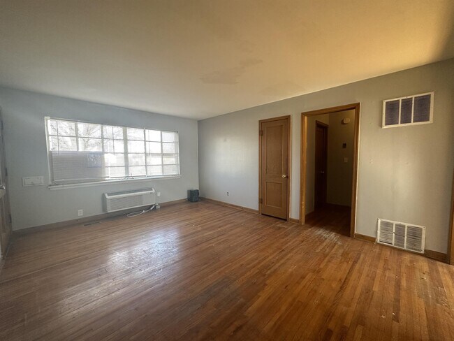 Foto del edificio - 718 S Hunter