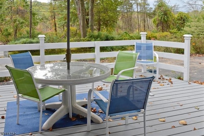 Building Photo - 2 Fox Hollow Rd