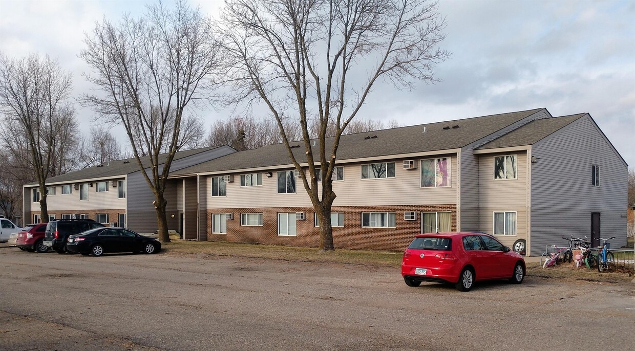 812 Hills Ave Unit N207, Jackson, MN 56143 Apartment for Rent in