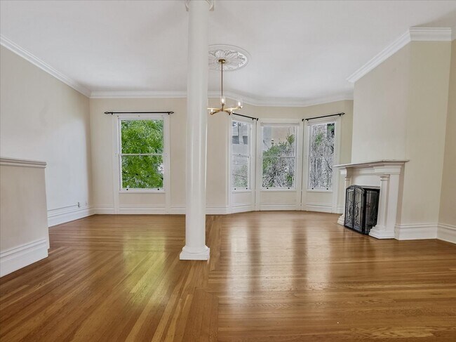 Building Photo - 977 Lombard St