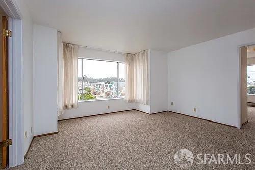 Primary Photo - 590 2nd Ave