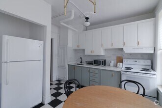 Building Photo - 1245 Rue St Marc