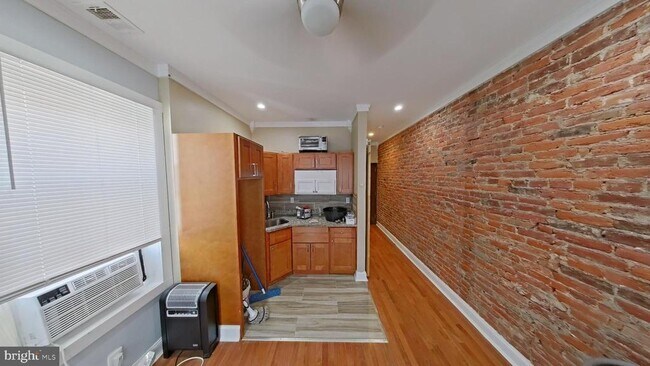 Foto del edificio - 122 N 53rd St