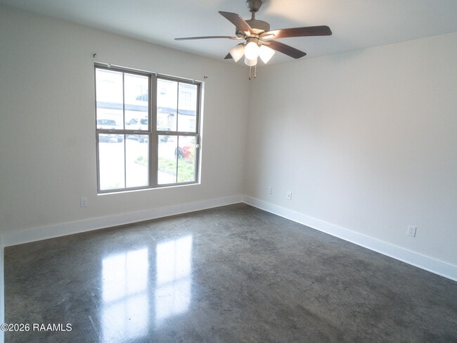 Building Photo - 110 Oak Plns Aly