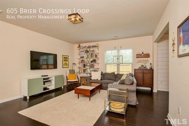 Foto del edificio - 605 Brier Crossings Loop