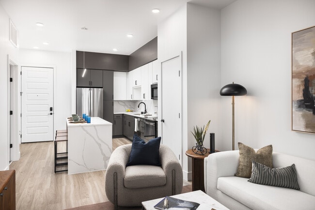 Building Photo - Dorian