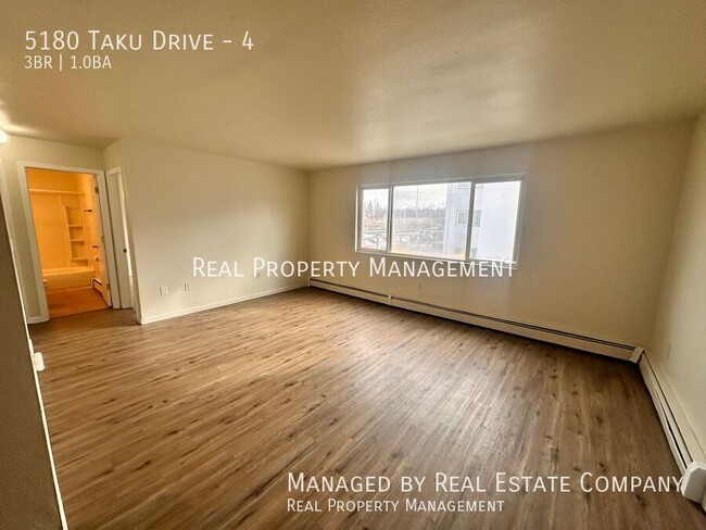 Foto del edificio - 5180 Taku Dr