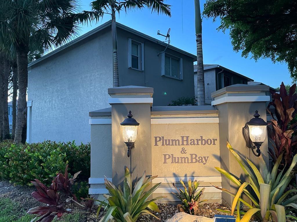 6004 N Golden Beauty Ln, Tamarac, FL 33321 Townhome Rentals in