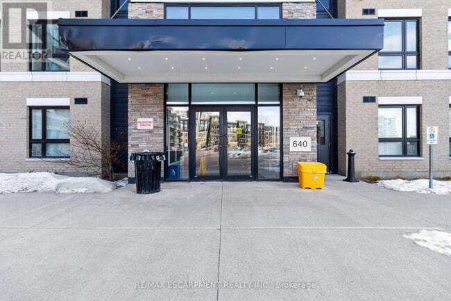Photo du bâtiment - 640 Sauve St