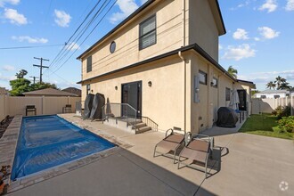 Building Photo - 4952 Rockford Dr