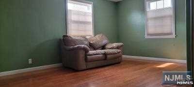 Foto del edificio - 12-14-14 1st St