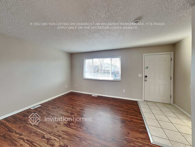 Foto del edificio - 11269 E Center Ave