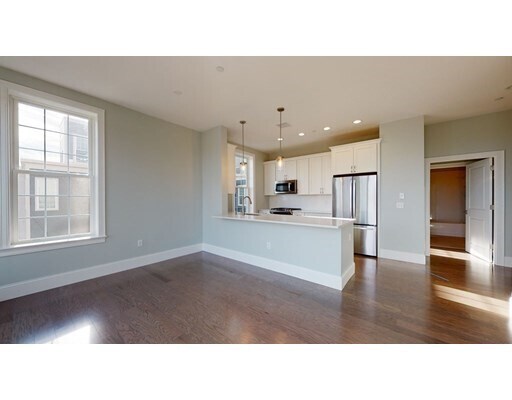 Building Photo - 8 Sanborn St