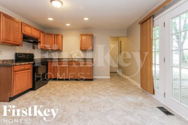 Building Photo - 10207 Catalina Dr