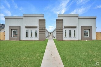 Building Photo - 1230 Valle Vista St