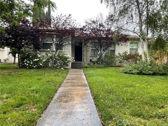 Foto principal - 818 Oxford Dr