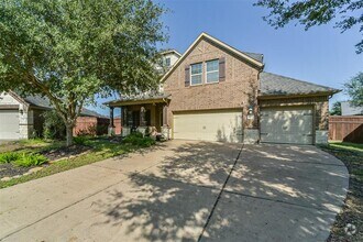 Building Photo - 6207 Holly Oaks Court