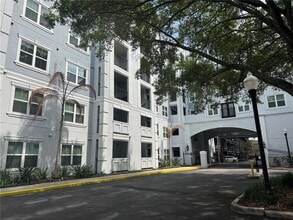 Building Photo - 206 E South St
