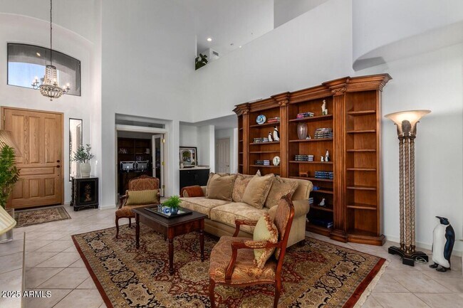Foto del edificio - 8100 E Camelback Rd