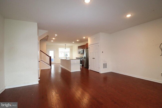 Foto del edificio - 414 Waverley Dr