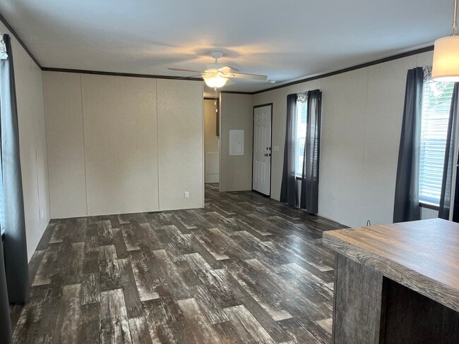 Building Photo - 46 Sparrow Hill Dr