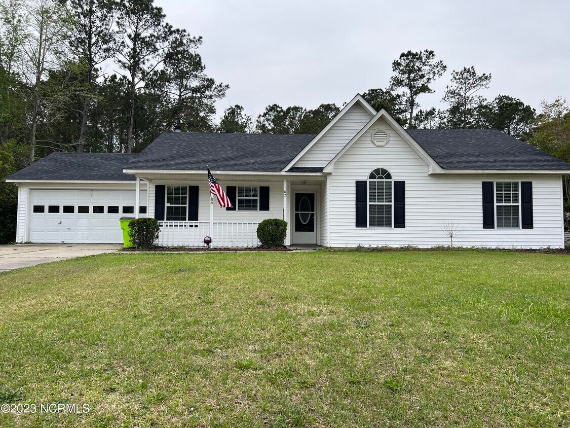 102 Poplar Rd, Havelock, NC 28532 House Rental in Havelock, NC