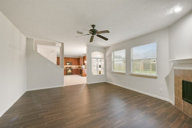 Foto del edificio - 7514 Boxwood Ridge Ln