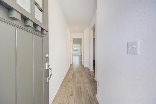 Building Photo - 171 Mendoza