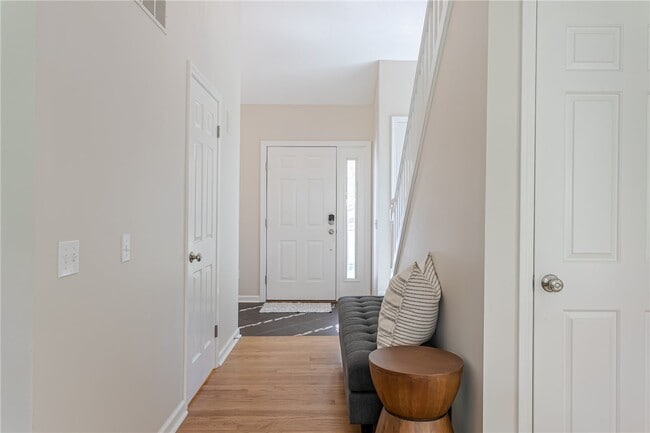 Foto del edificio - 72 Windward Way