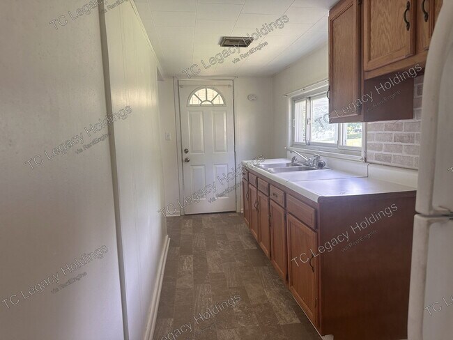 Building Photo - 1217 Fleming Dr