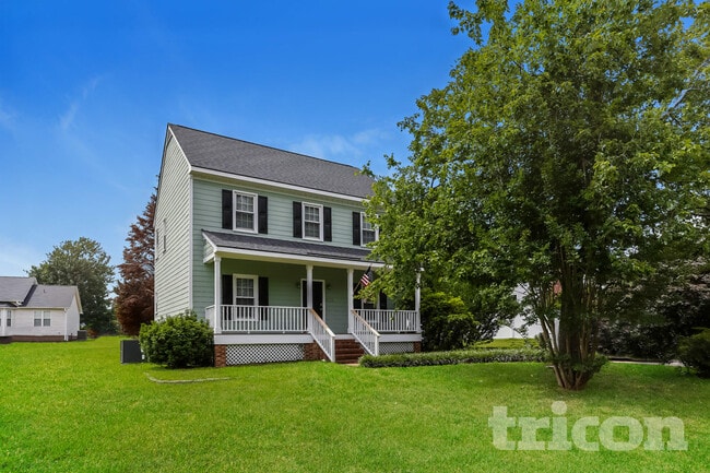 Building Photo - 622 Commander Dr