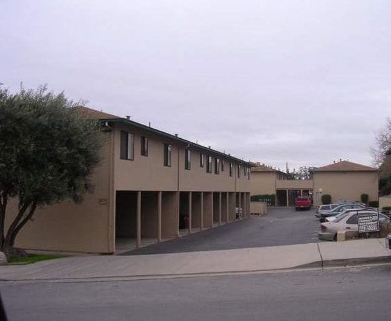 Primary Photo - 2179 Perez St