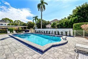 Building Photo - 254 Banyan Blvd