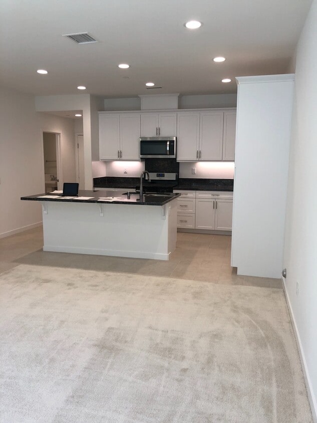 Primary Photo - West Creek - 3 bedroom, 2.5 bath Townhome!