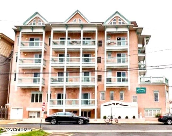 Foto del edificio - 16 Lake Ave