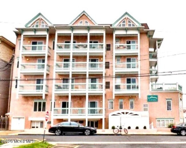 Foto del edificio - 16 Lake Ave