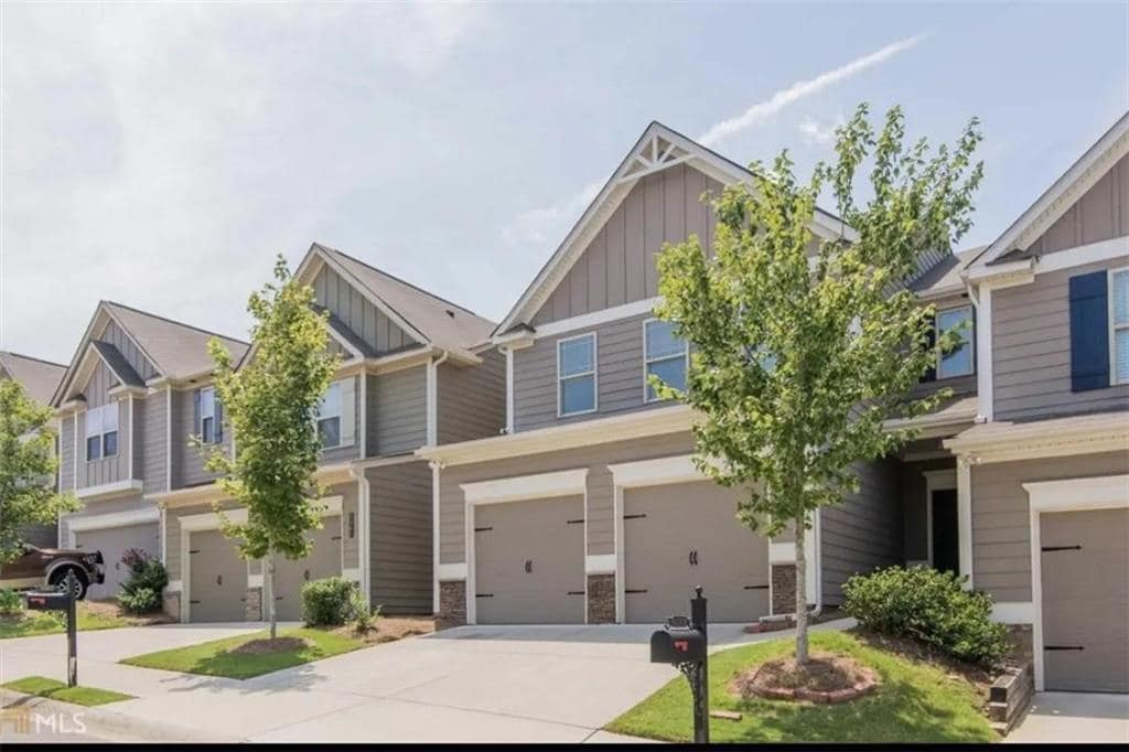 Foto principal - 3369 Castleberry Village Cir