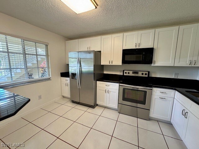 Foto del edificio - 7779 Jewel Ln