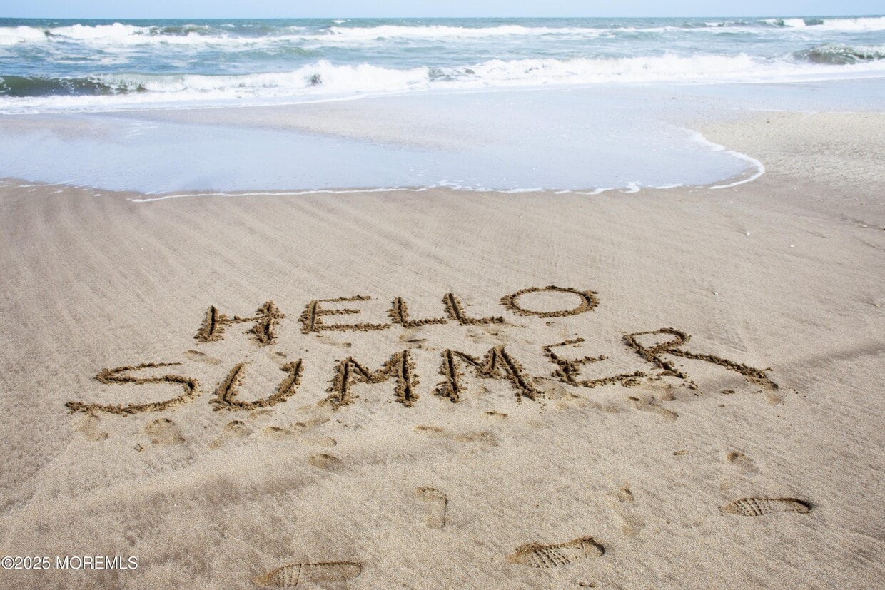 Primary Photo - 104 5th Ave