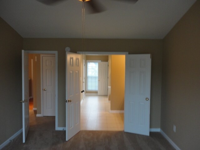 Building Photo - 214 Crestwood Ct