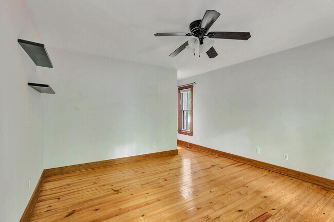 Foto del edificio - 4500 Heritage Woods Ln