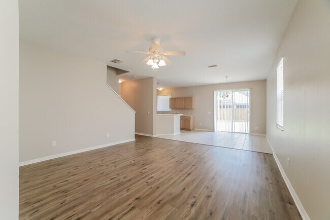 Foto del edificio - 7624 Devonbridge Garden Way