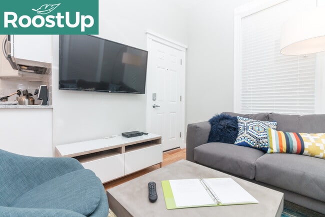 Furnished Private Bedroom in East Boston - Furnished Private Bedroom in East Boston Apartment