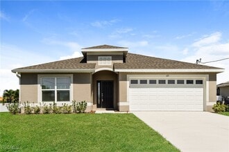 Building Photo - 621 NW 37th Pl