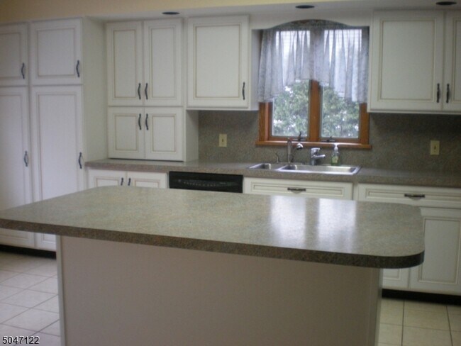 Foto del edificio - 46 W Oak St