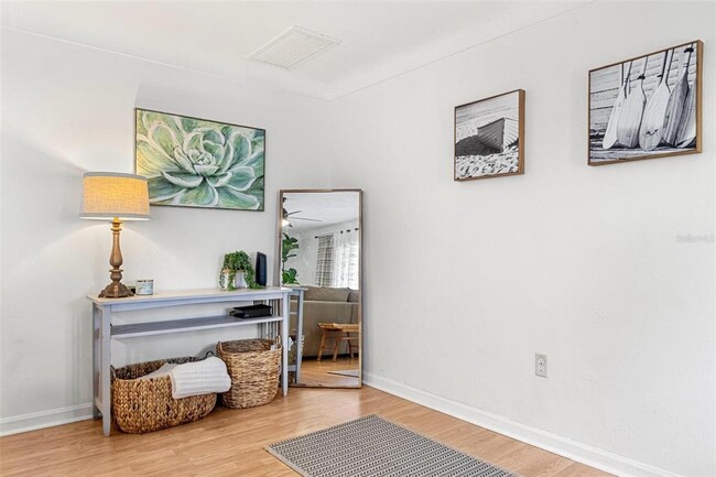 Foto del edificio - 6190 36th Ave N