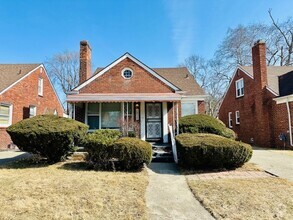 Building Photo - 15328 Kentfield St